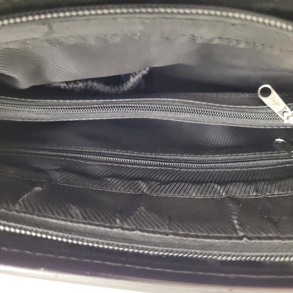 Black and grey patterned satchel. - Picture 6 of 8